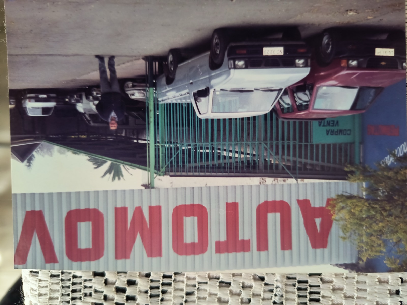 Fachada histórica del local de ROCAR en Talca, con letrero de Compra y Venta de automóviles